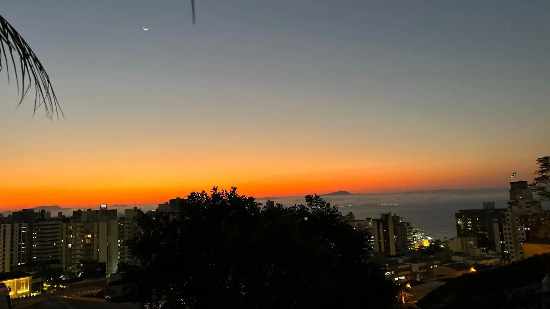 Casa próx Shop Beiramar Vista Baia Norte Wi-Fi 4 hospedes, com estacionamento, caminho das praias Florianópolis Casa de Férias